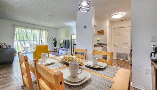 Photo - 3705 SW 27th St Unidad 224