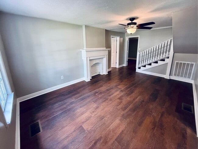 Photo - 355 Rankin Blvd