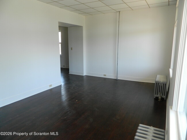 Photo - 127 E Pine St