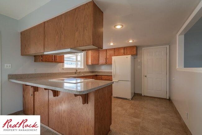 Photo - Bright & Spacious 3-Bed, 2-Bath Home in Wa...