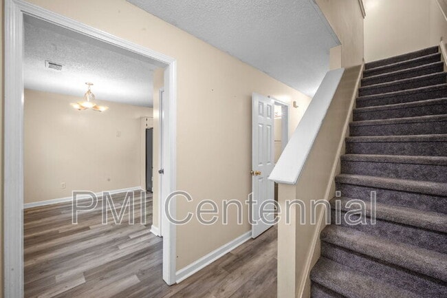 Photo - 8078 Woodlake Dr