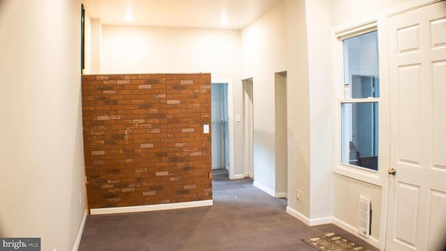 Photo - 112 W Coal St Unit 112 - A
