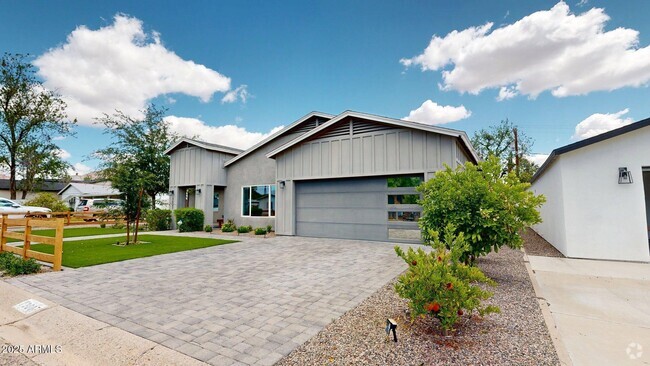 Building Photo - 3007 N 47th St Rental