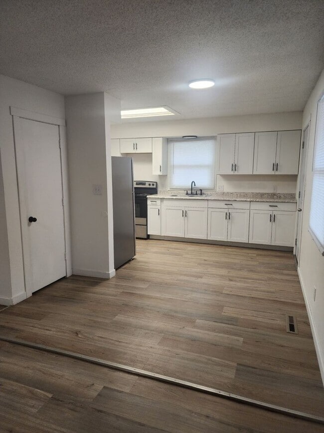 Photo - 4143 W Burbank St Unit A