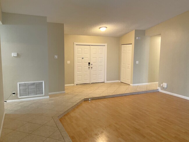 Photo - 8825 NW 57th Ct