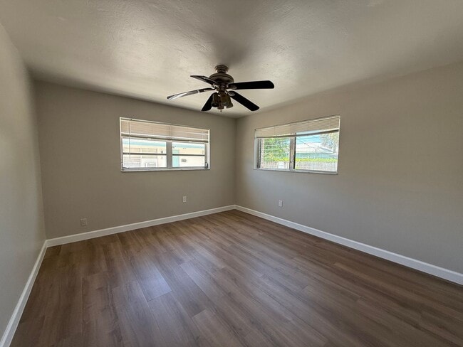 Photo - 5LW Apartments Unit 1520-2