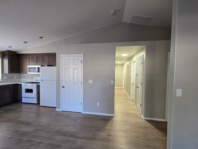 Photo - Single level, 3 Bedroom, 2 Bath House on cul-de-sac!