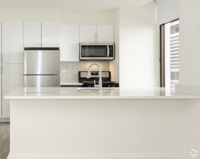 Building Photo - 1 bedroom in New York NY 10005 Unit 19X Rental