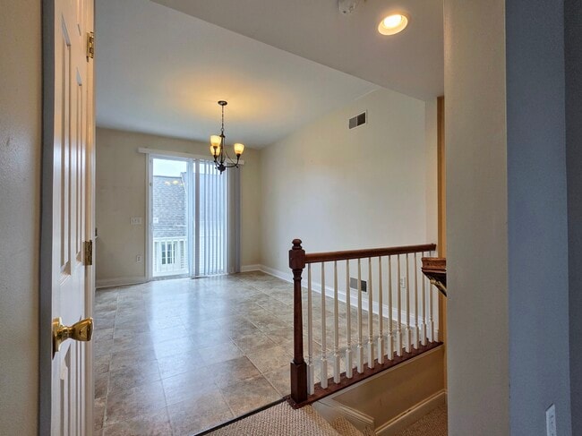 Photo - 214 Sagamore Hl