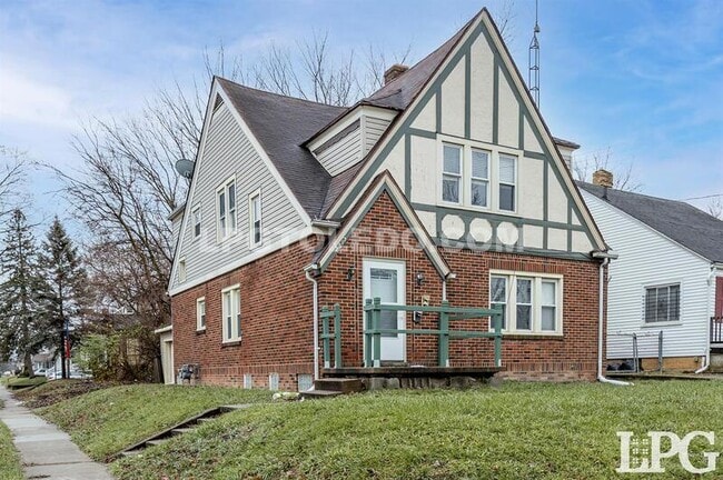 Building Photo - 2517 Montebello Rd Rental
