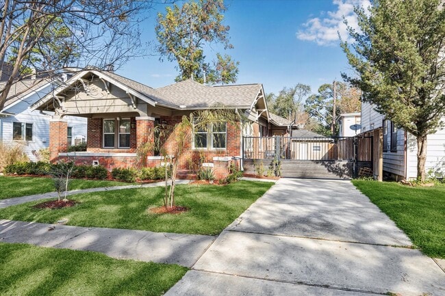 Building Photo - 1624 Branard St