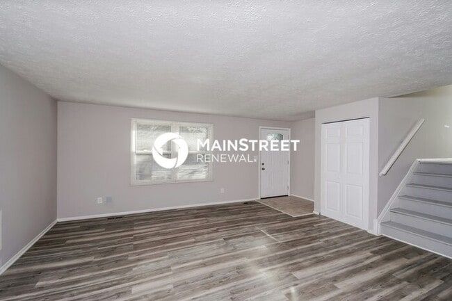 3 Bedroom Pet-Friendly Home in Louisville, KY with Main Street Renewal