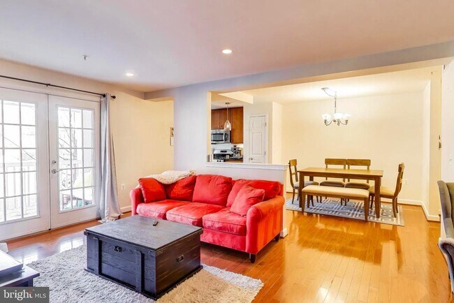 Photo - 4139 S Four Mile Run Dr Unit 304