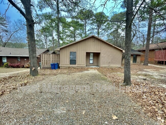 Building Photo - 754 Hedgelawn Way Rental