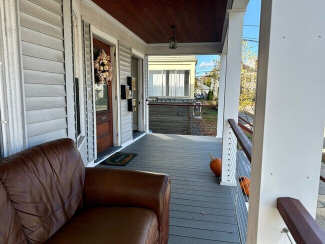 Photo - 66-68 Exeter St Unit Third Floor