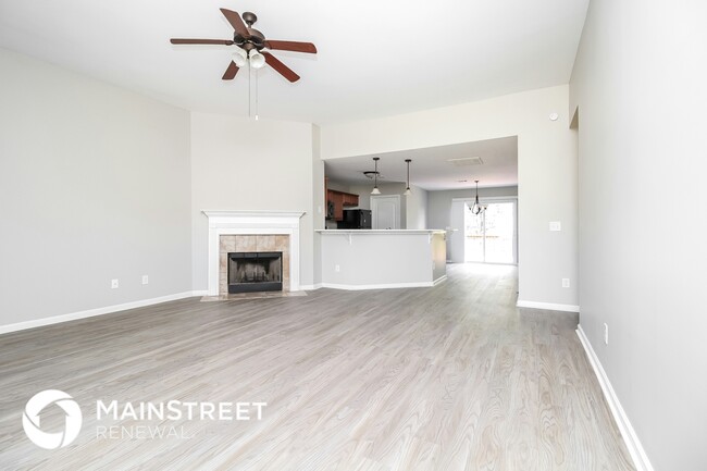 Photo - 181 Lyndhurst Dr