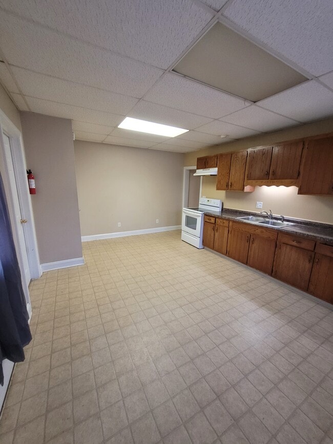 Photo - 227 Pleasant St Unit 1