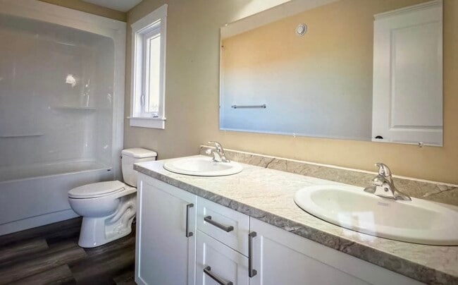 Photo - 53 Macwilliams Rd