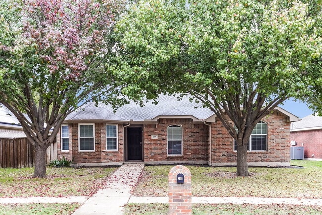 Building Photo - 213 Garden Valley Ln