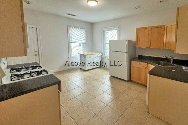 Photo - 357 Prospect St Unidad 3