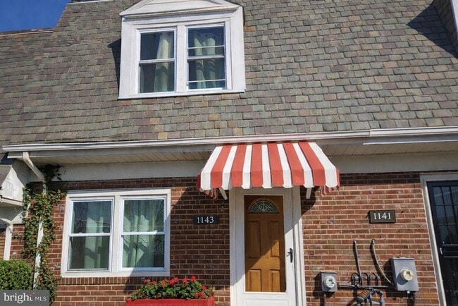 Building Photo - 1143 19th St NE