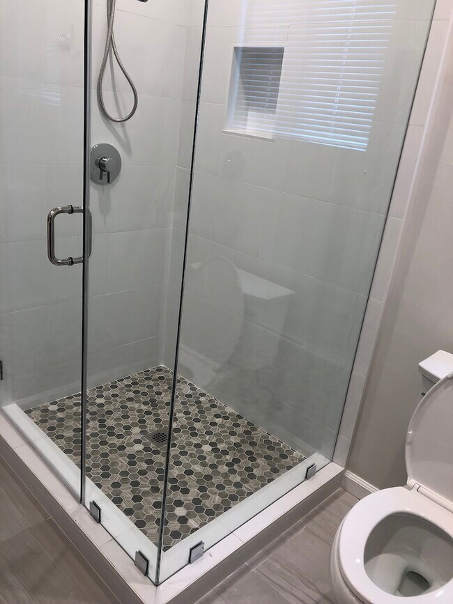 Shower - 20336 Haynes St