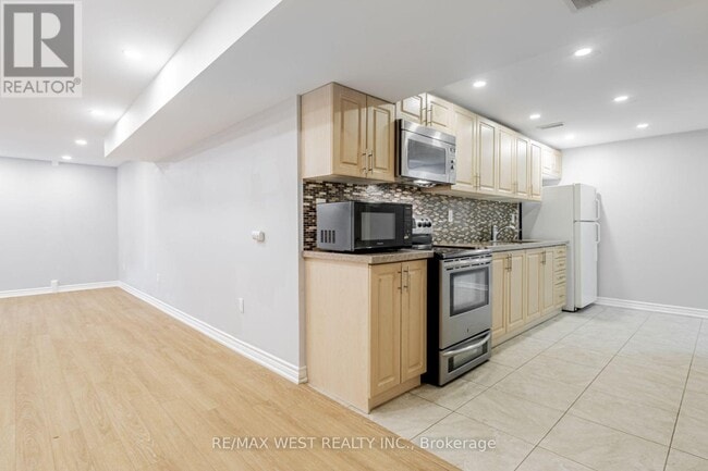 Photo - 31 Clair Rd