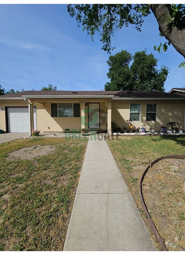 Photo - AVAILABLE NOW!! 3 Bedroom 2 Bath Home in Tracy!