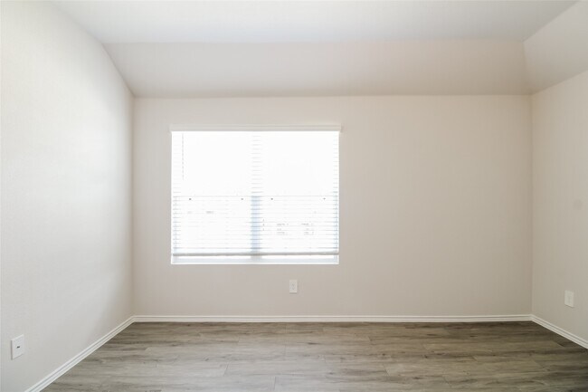 Photo - 14000 Lahontan Dr