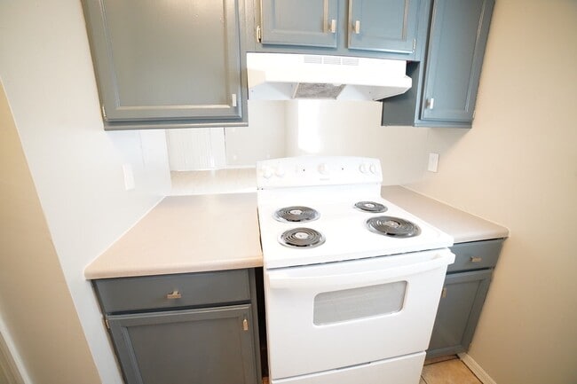 Photo - 2 bed / 1 bath Townhome on Tharpe