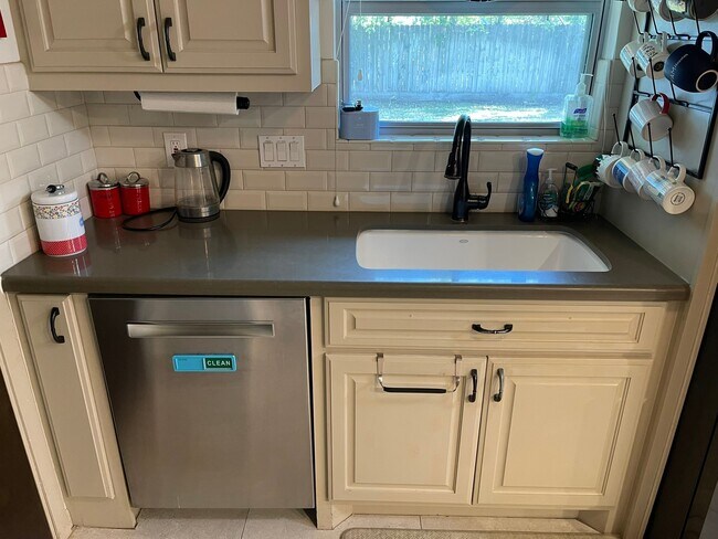 Photo - 11303 Greenwillow Dr