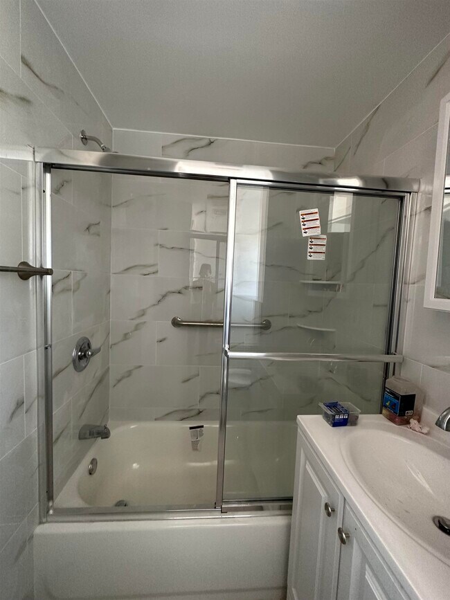 Photo - 166 15th St Unidad 4