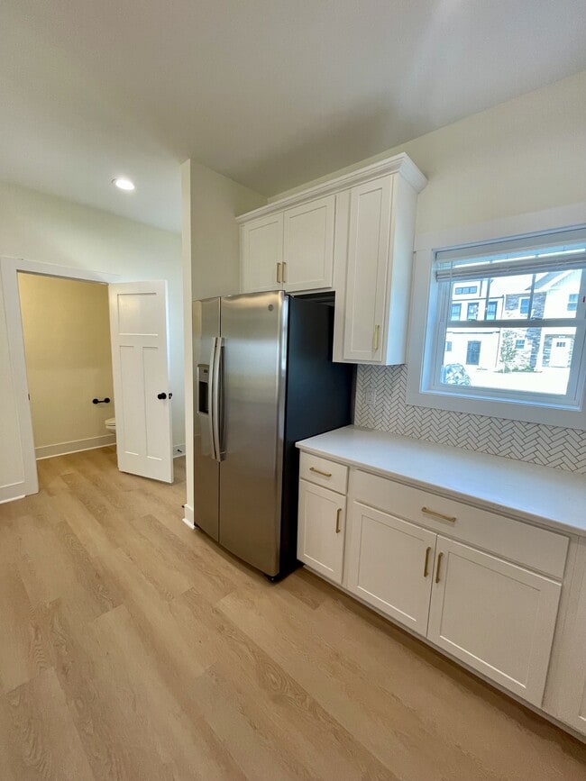 Photo - 556 Leesville Rd