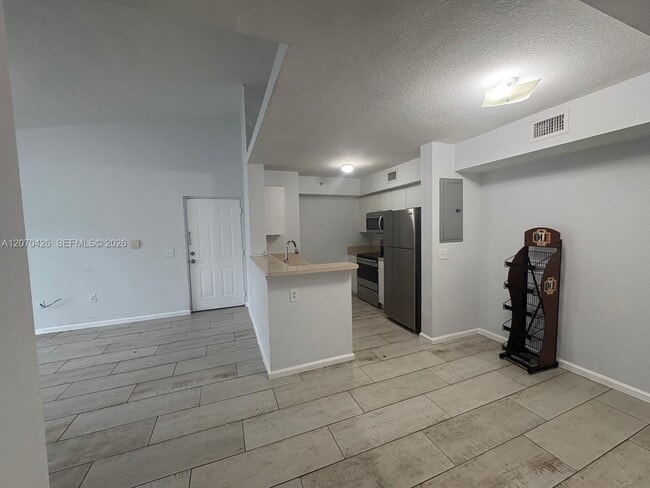 Photo - 15480 SW 284th St Unidad 2303