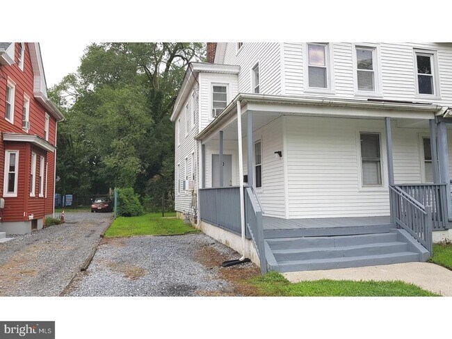 Photo - 40 Delsea Dr S House