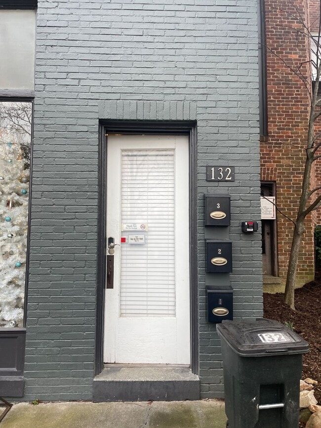 Photo - Main128-130 Unidad Apt. 1