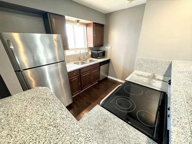 Photo - 3805 Cortez Cir Unit D