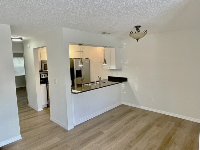 Cocina - 304 S Habana Ave Unidad 3