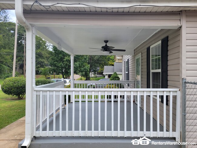 Photo - 3446 Lee St