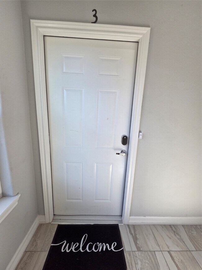 Photo - 7823 Gladstone St Unit B3