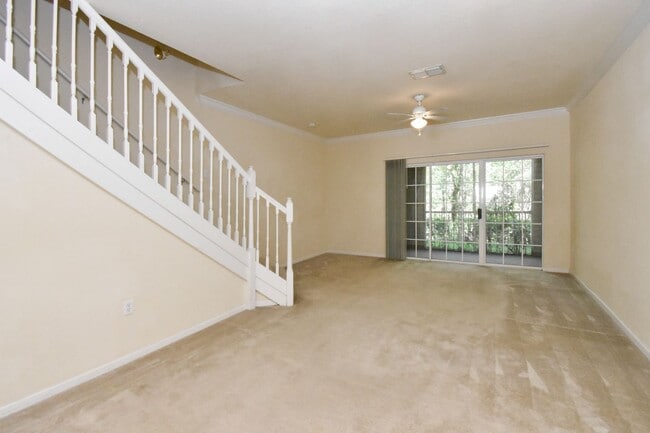 4934 NW 43rd Ave