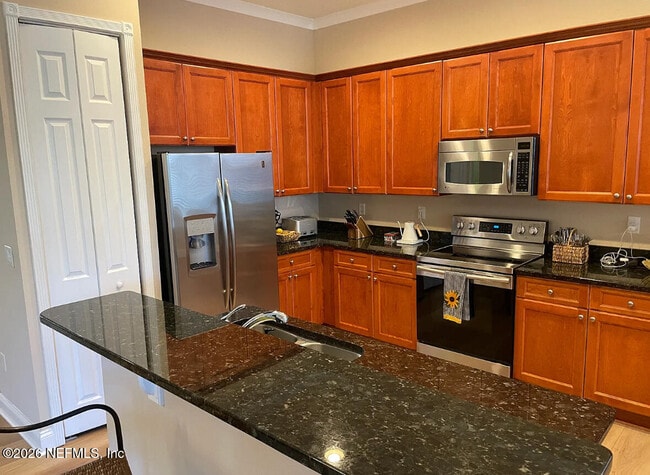 Photo - 134 Hidden Palms Ln Unidad 201