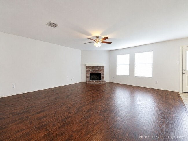 Photo - 2374 Somerset Dr