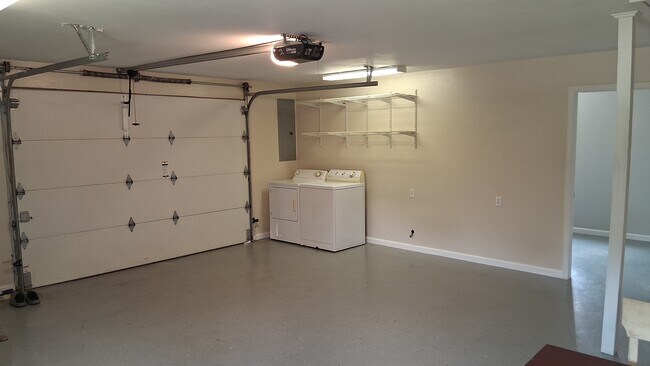 Photo - 145 Aselane St