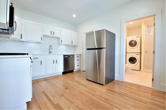 Building Photo - 27 Ransom Rd Unit 2 Rental