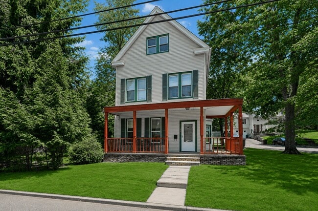 Photo - 48 Stelfox St