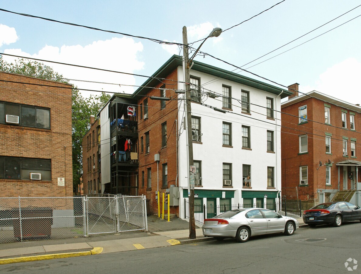 Photo - 26-28 Lawrence St Apartments
