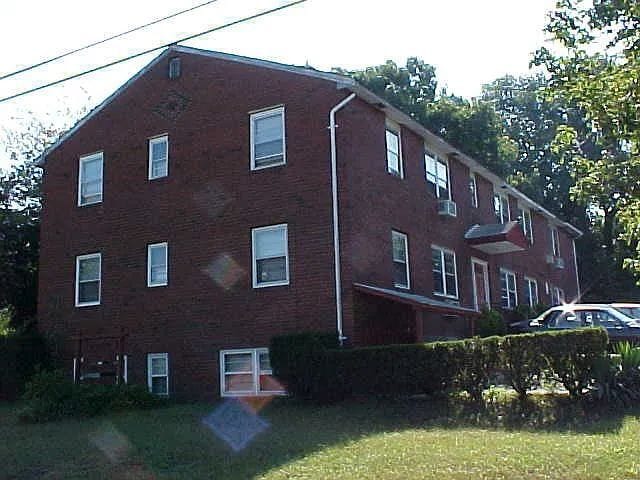 Building Photo - 95 Weybosset St
