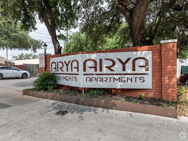 Arya Apartments