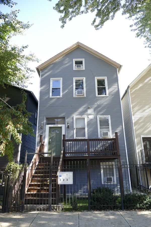 Building Photo - 1729 N Fairfield Ave Unit 2